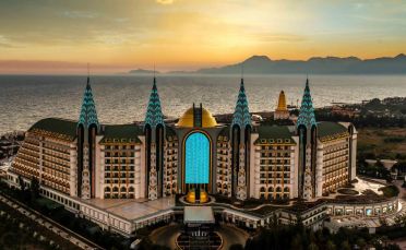 Нова година 2026 в Лара, Анталия със самолет от София - 5 нощувки